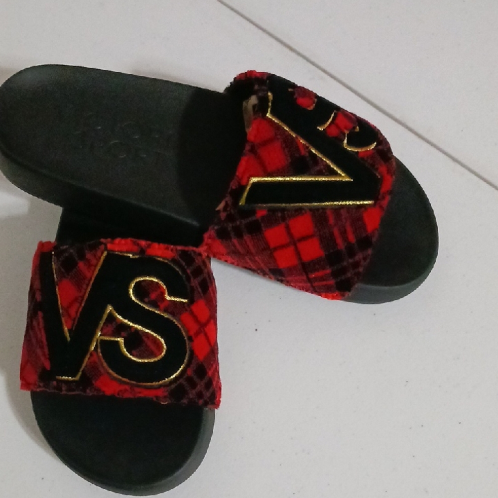 Victoria's Secret Slides